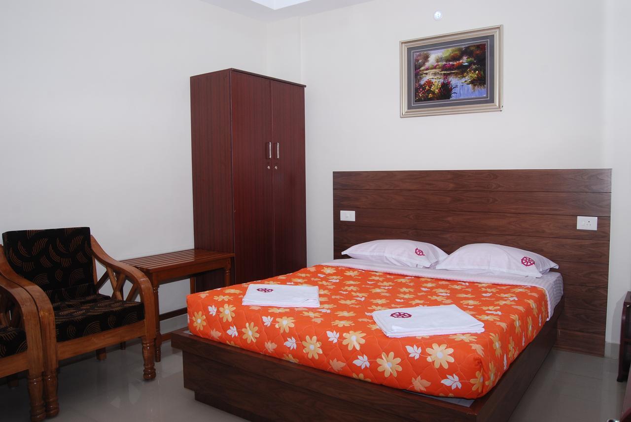 Chakraa Residency Ramanathapuram Bagian luar foto